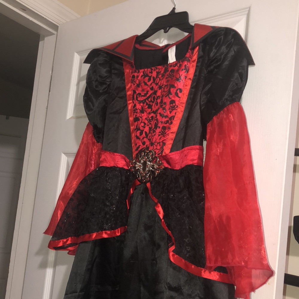 Girls costume - Picture 6 of 9